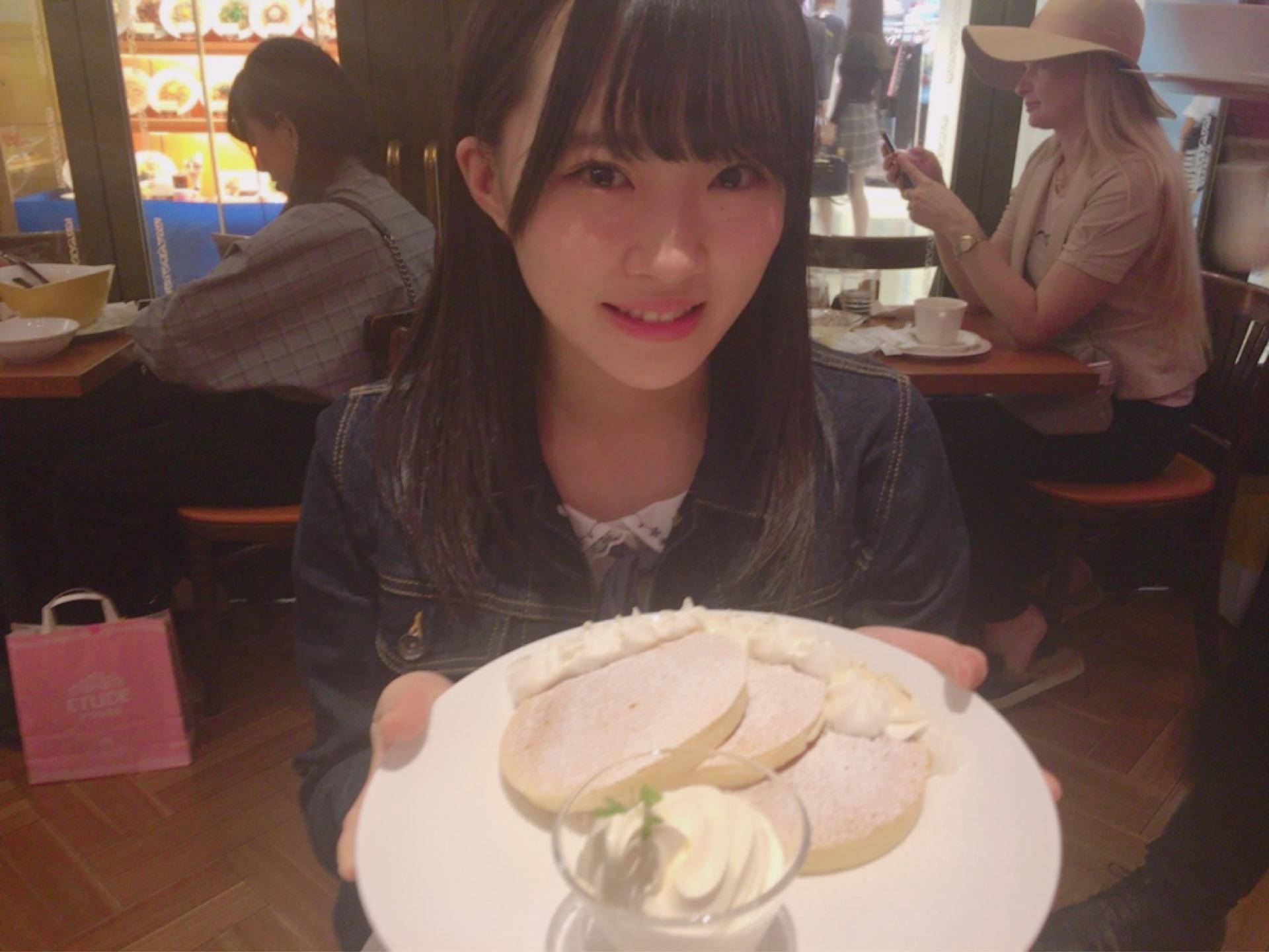 AKB48×Google+2412	YouTube動画>6本 ->画像>1869枚 