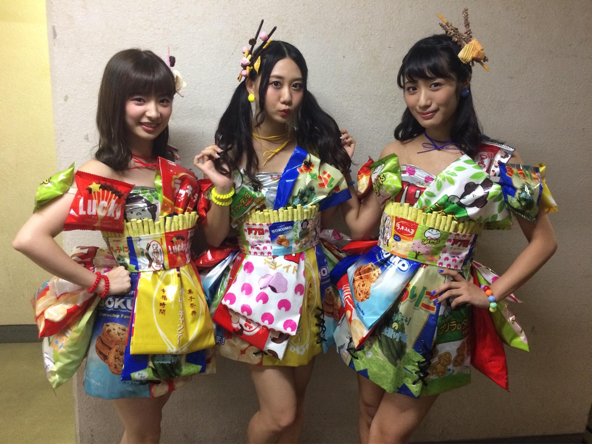 AKB48×Google+2412	YouTube動画>6本 ->画像>1869枚 