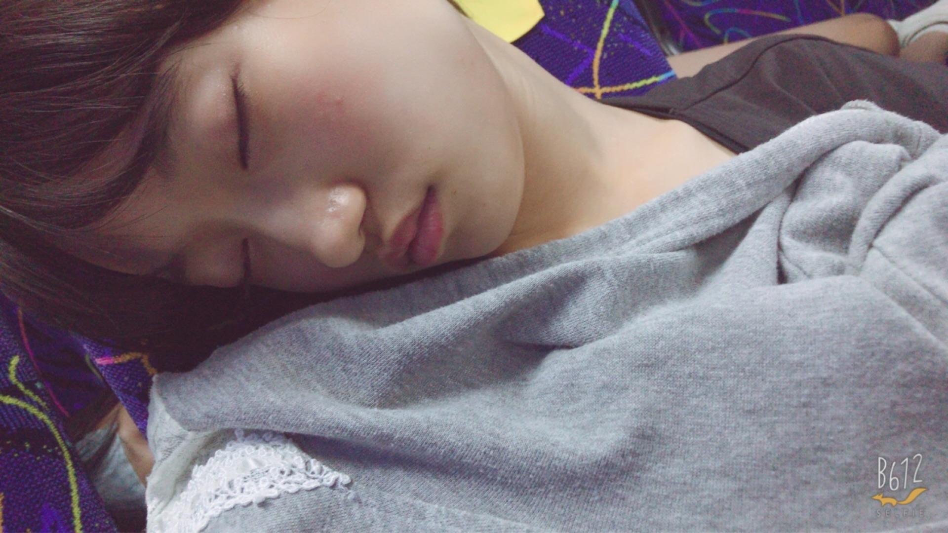 AKB48×Google+2412	YouTube動画>6本 ->画像>1869枚 