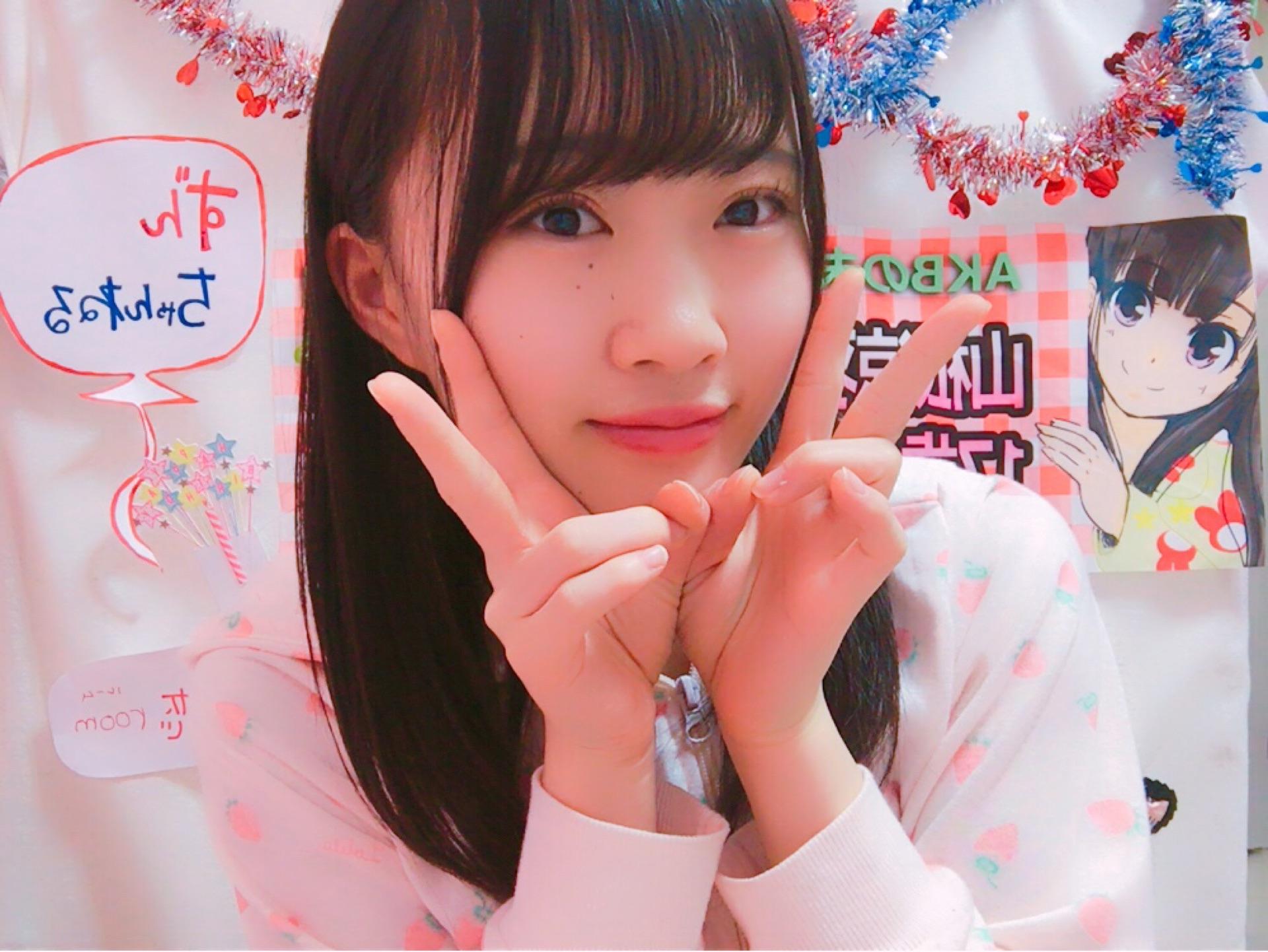 AKB48×Google+2412	YouTube動画>6本 ->画像>1869枚 