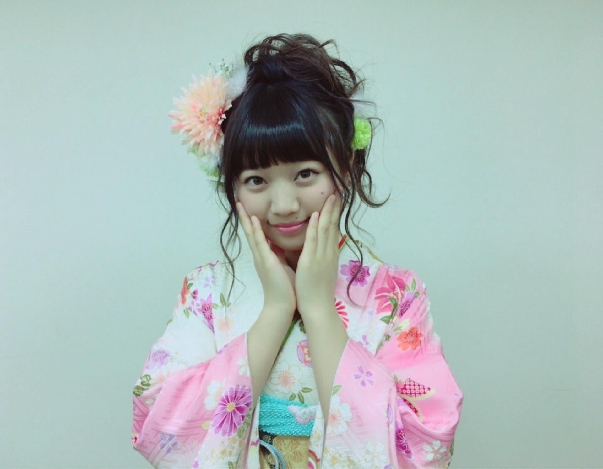 AKB48×Google+2429 	YouTube動画>19本 ->画像>1427枚 