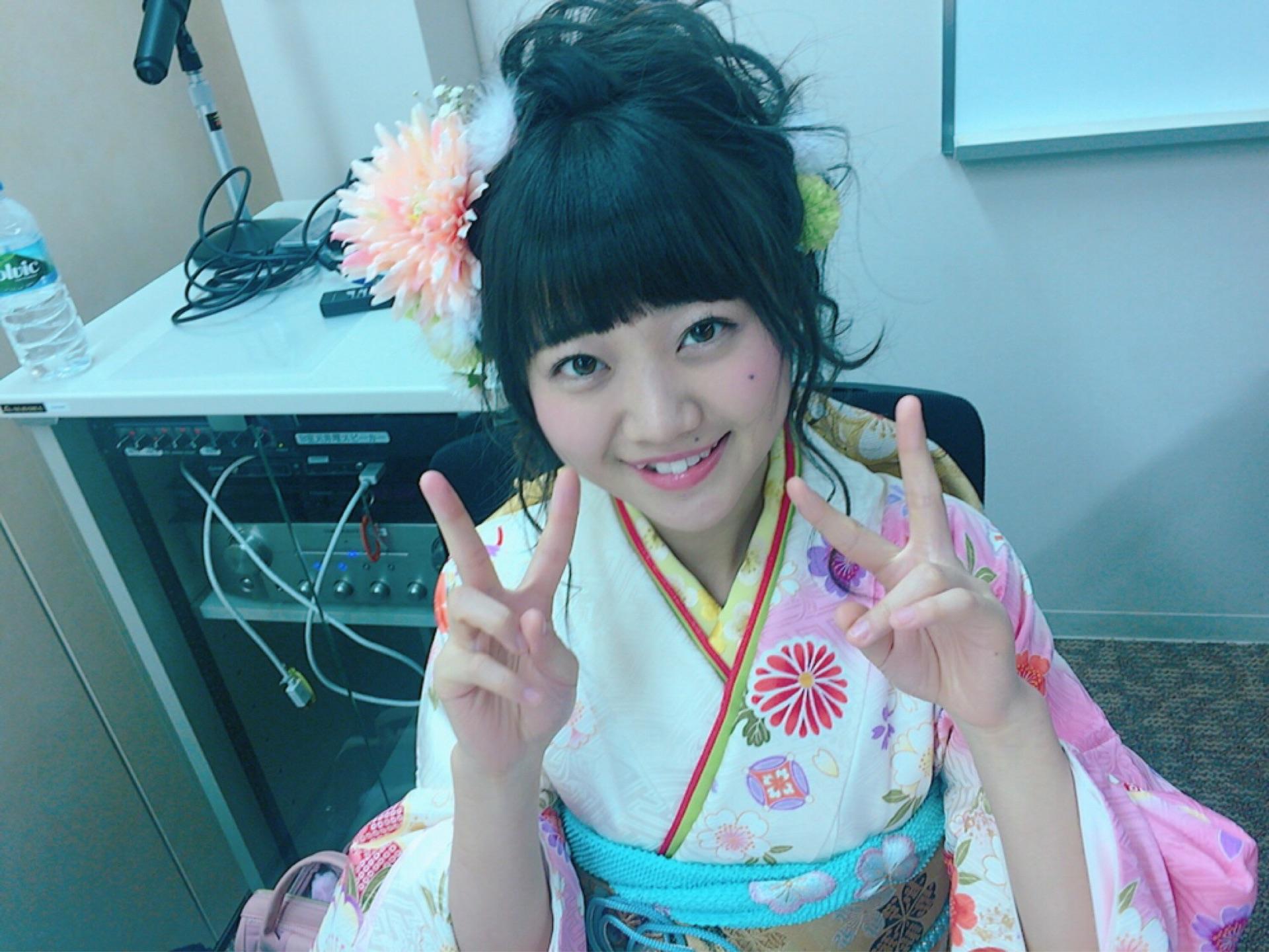 AKB48×Google+2429 	YouTube動画>19本 ->画像>1427枚 