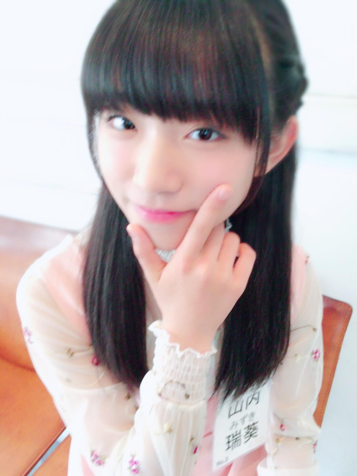 AKB48×Google+2429 	YouTube動画>19本 ->画像>1427枚 