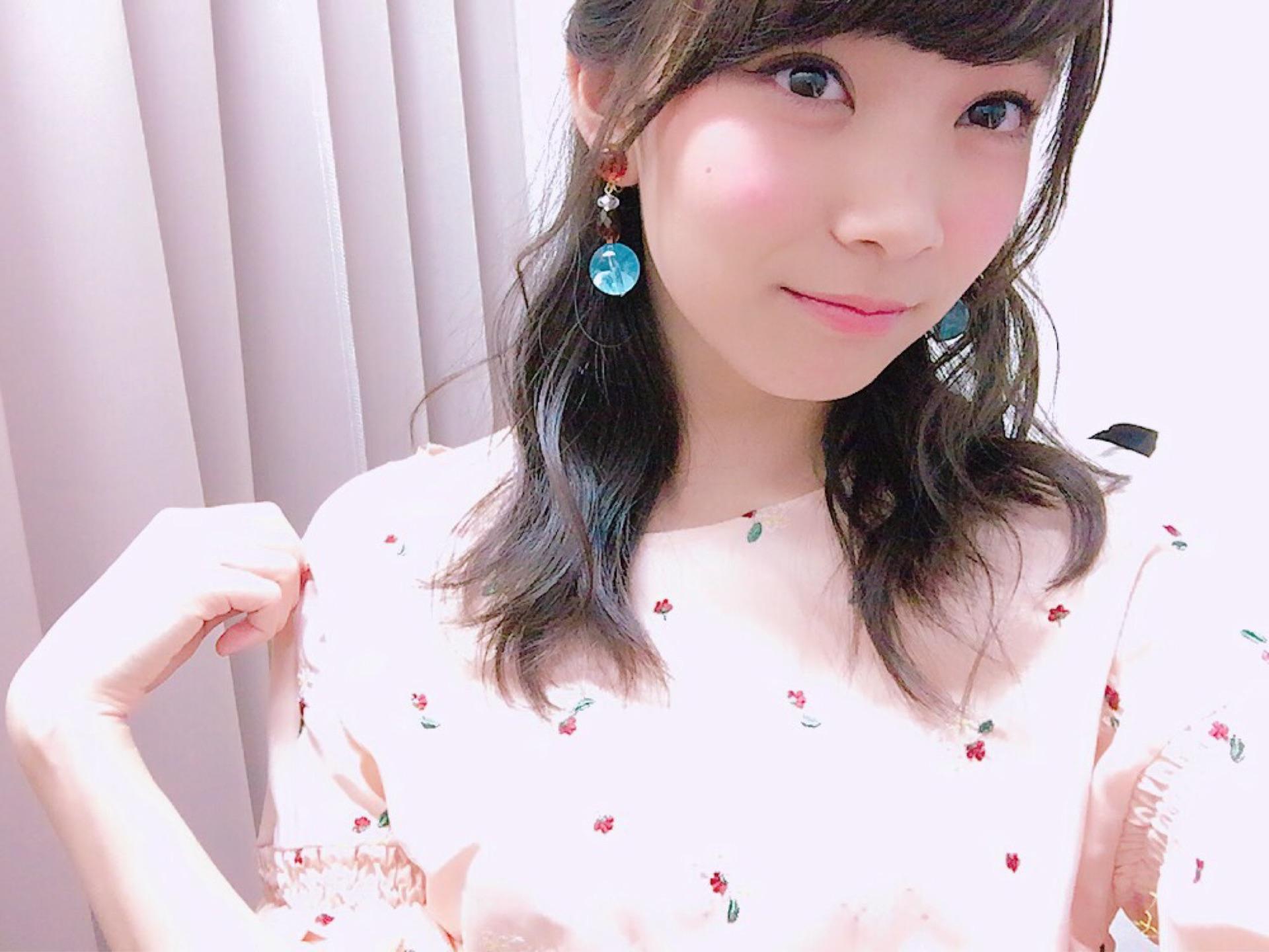 AKB48×Google+2429 	YouTube動画>19本 ->画像>1427枚 