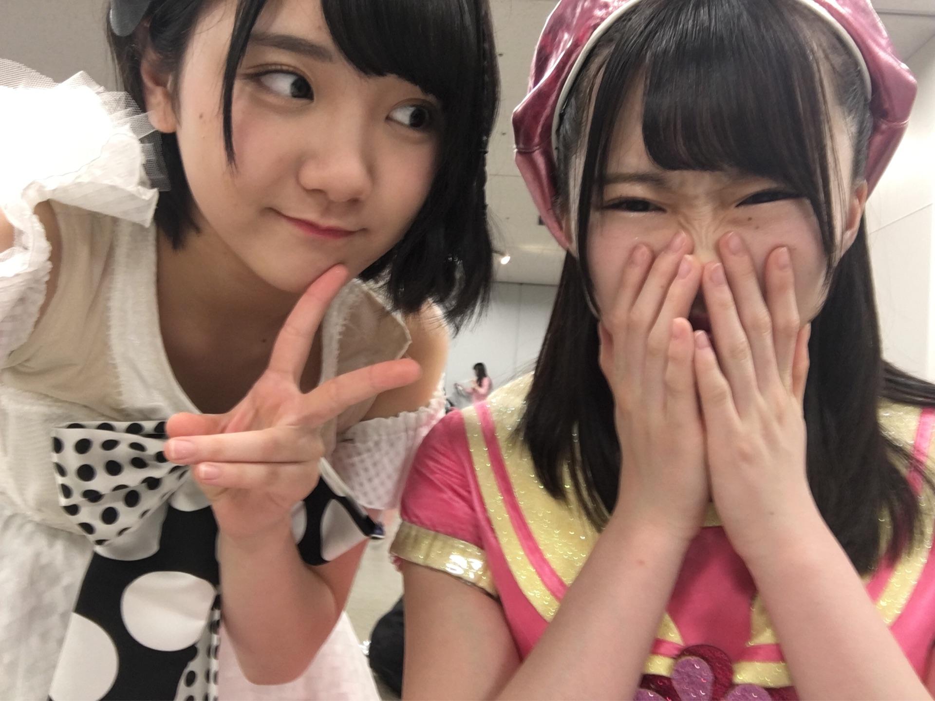 AKB48~Google+2442 	YouTube>4{ ->摜>1524 