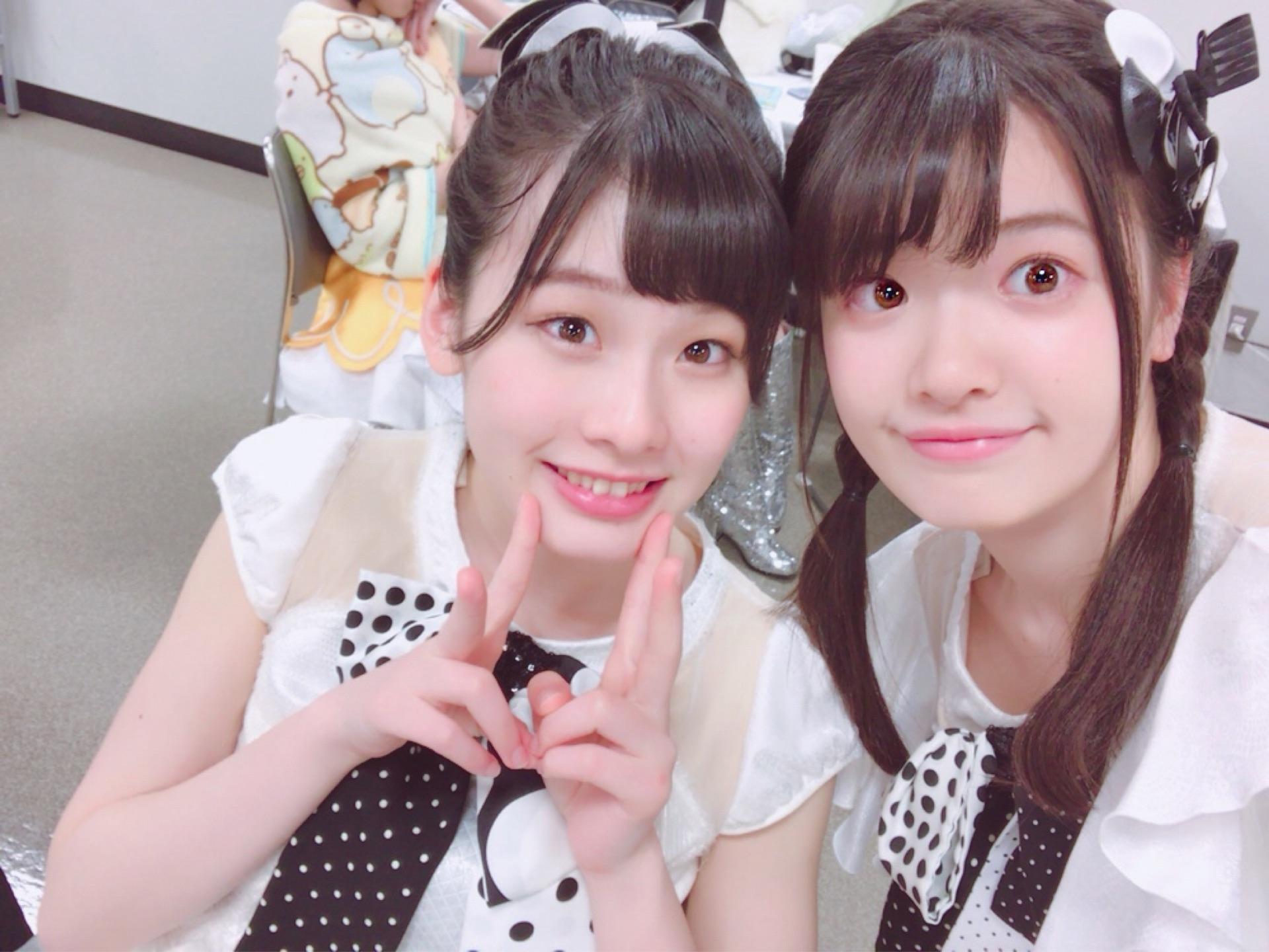 AKB48~Google+2442 	YouTube>4{ ->摜>1524 