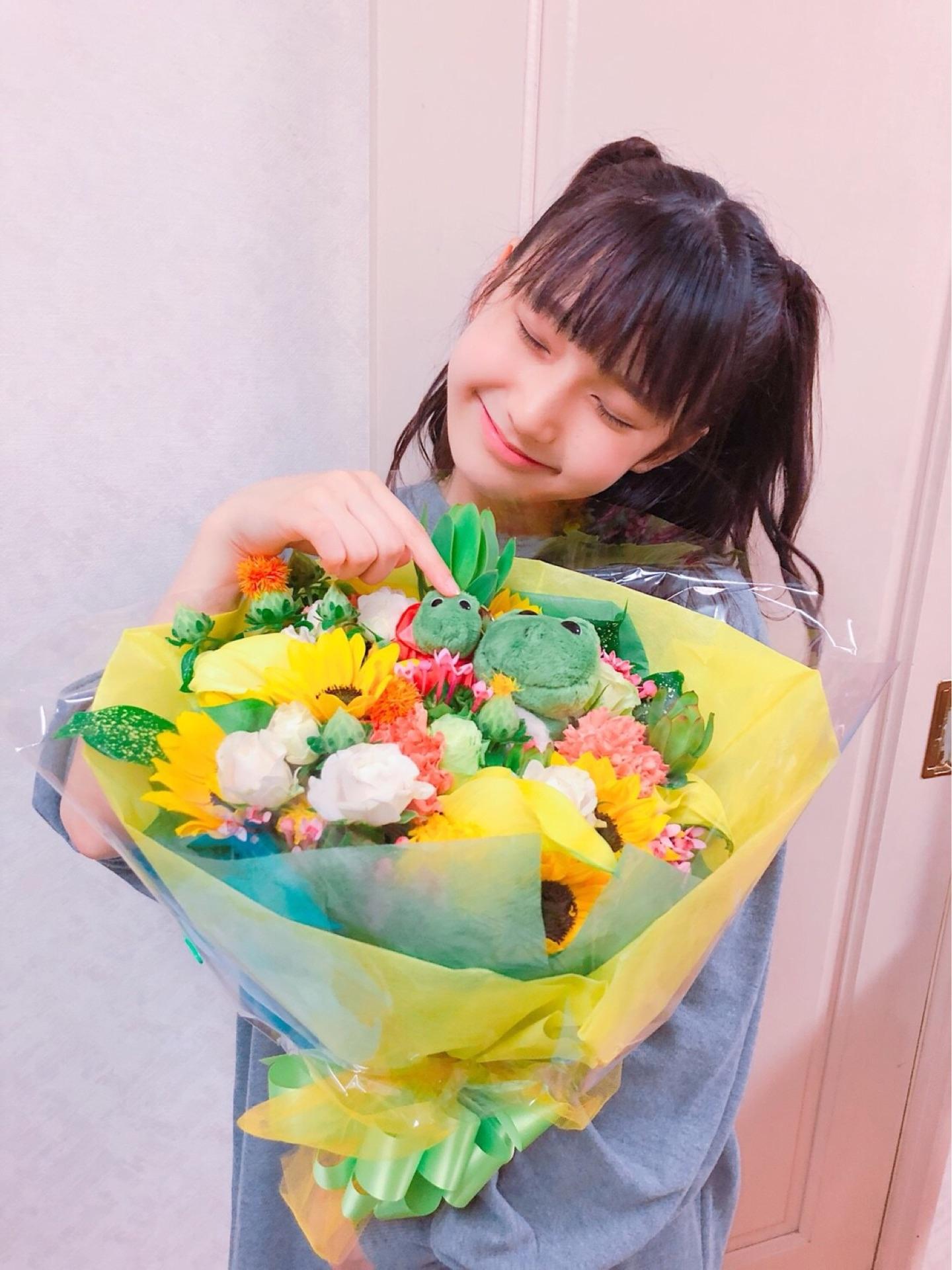AKB48×Google+2451	YouTube動画>23本 ->画像>1330枚 