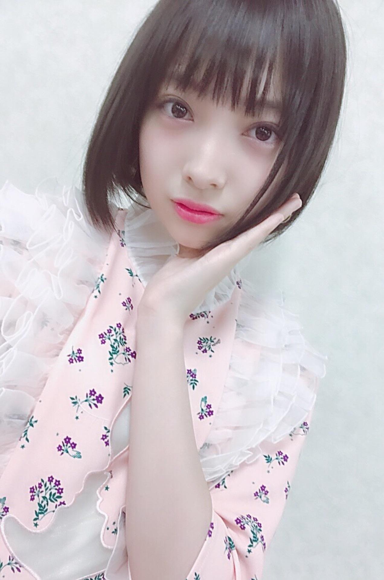 AKB48×Google+2451	YouTube動画>23本 ->画像>1330枚 