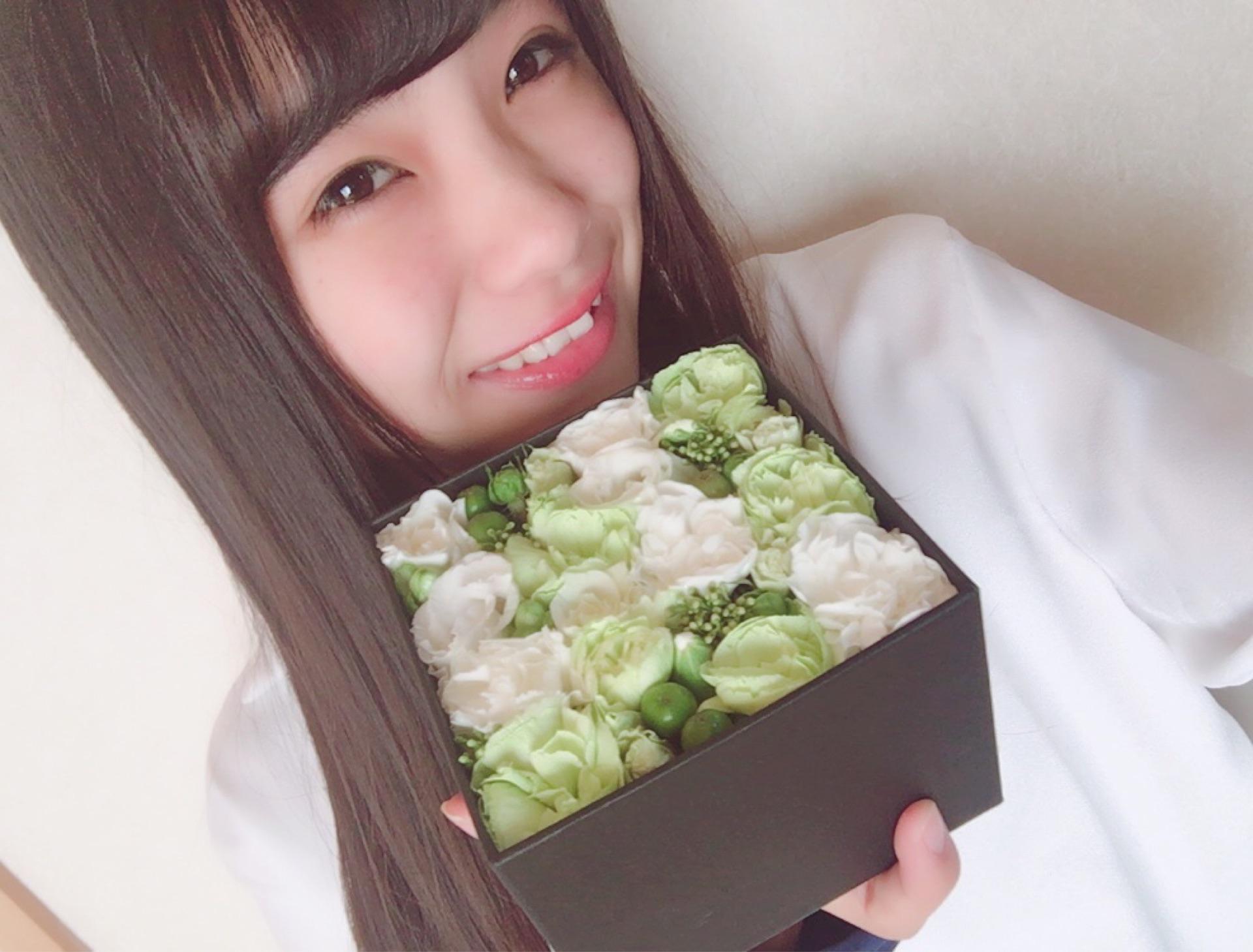 AKB48×Google+2464 	YouTube動画>24本 ->画像>2863枚 