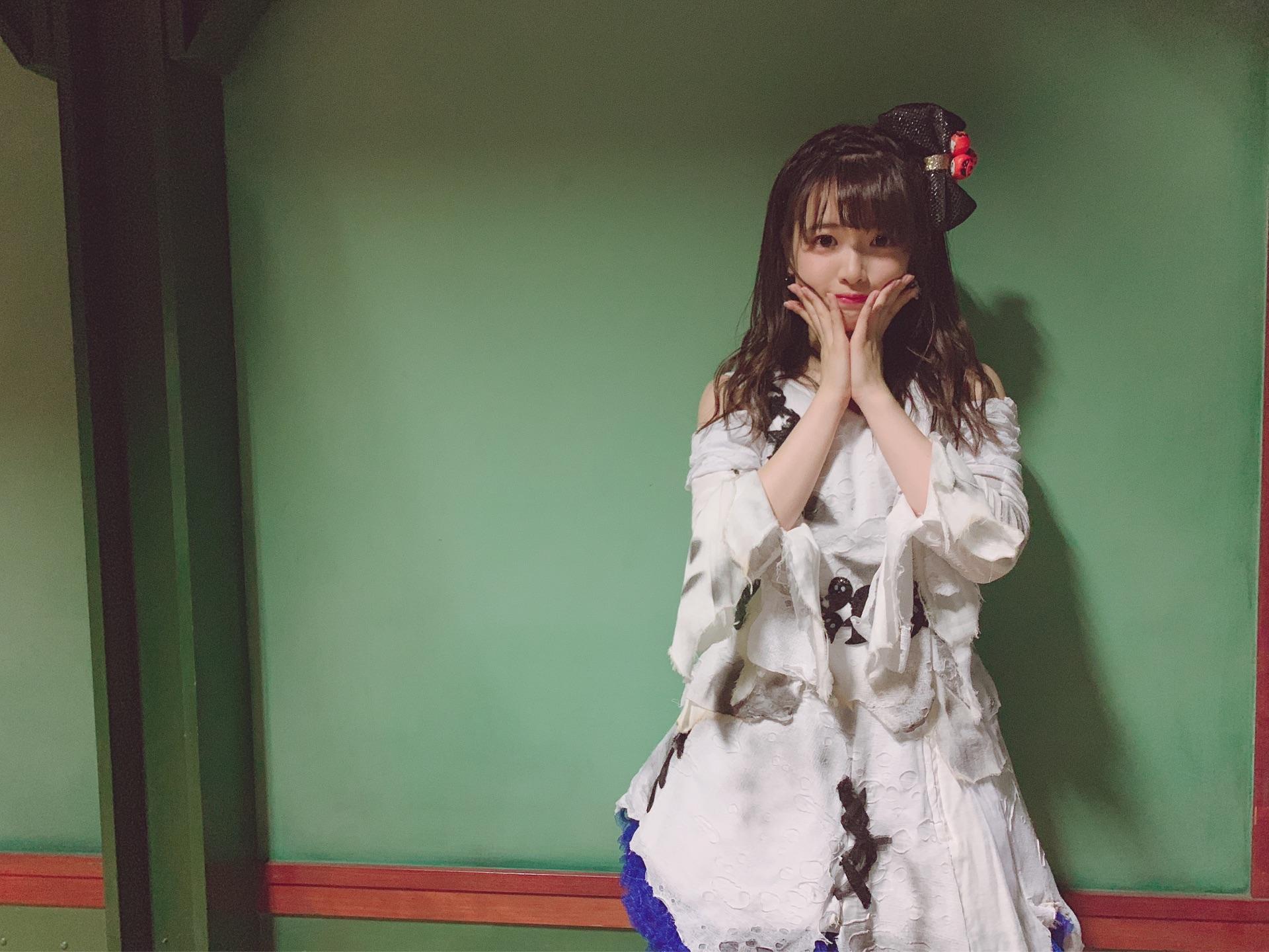 AKB48×Google+2464 	YouTube動画>24本 ->画像>2863枚 