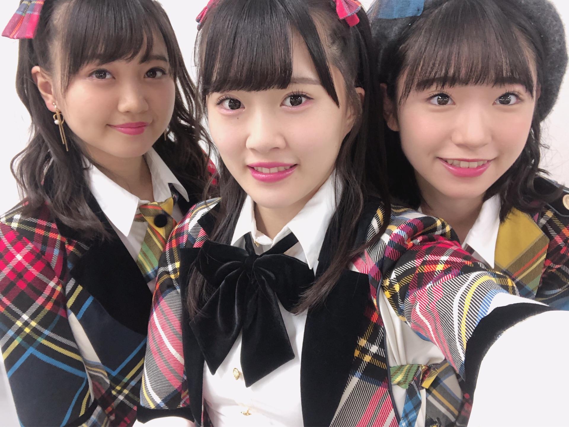 AKB48×Google+2464 	YouTube動画>24本 ->画像>2863枚 