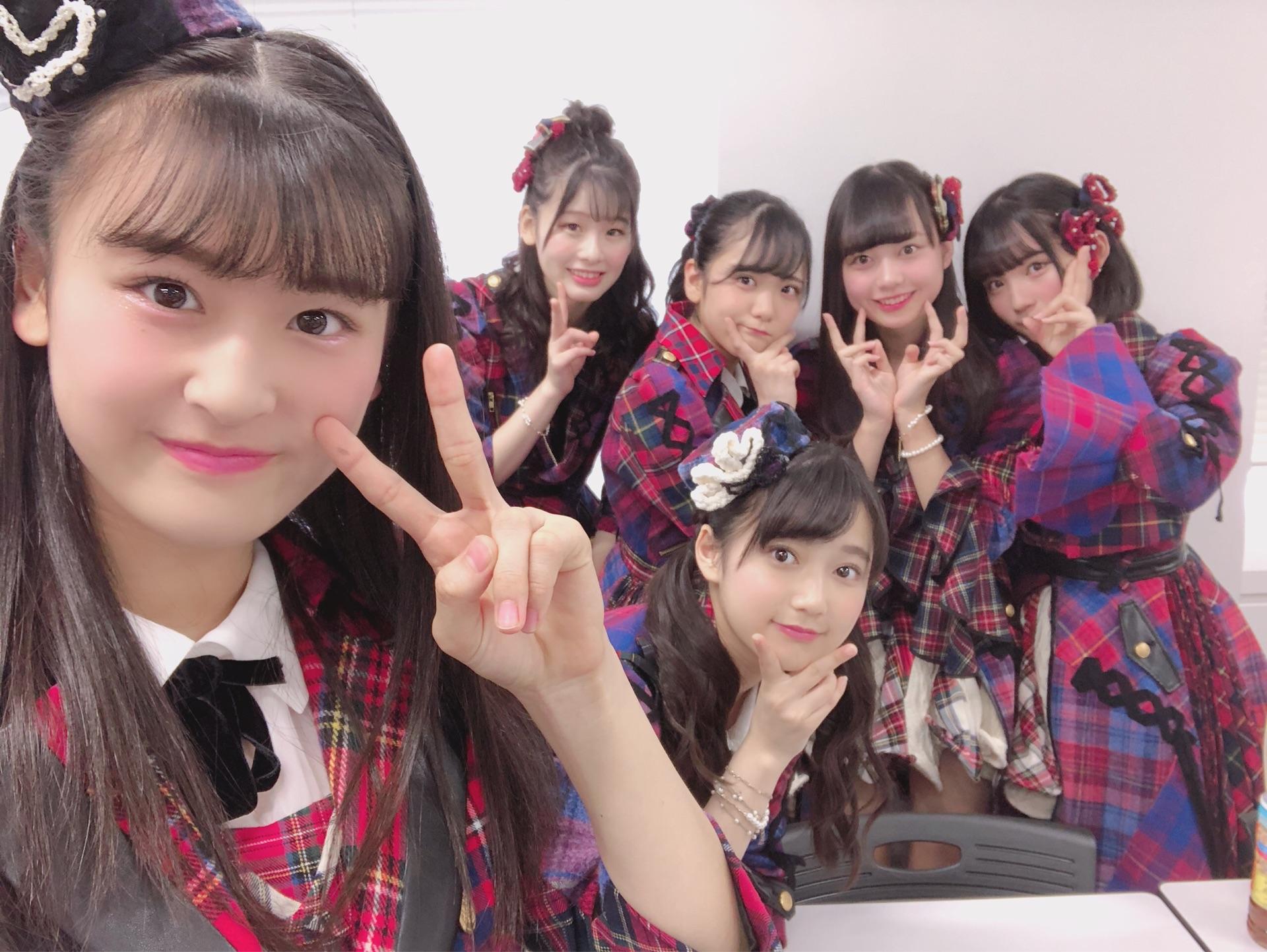 AKB48×Google+2464 	YouTube動画>24本 ->画像>2863枚 