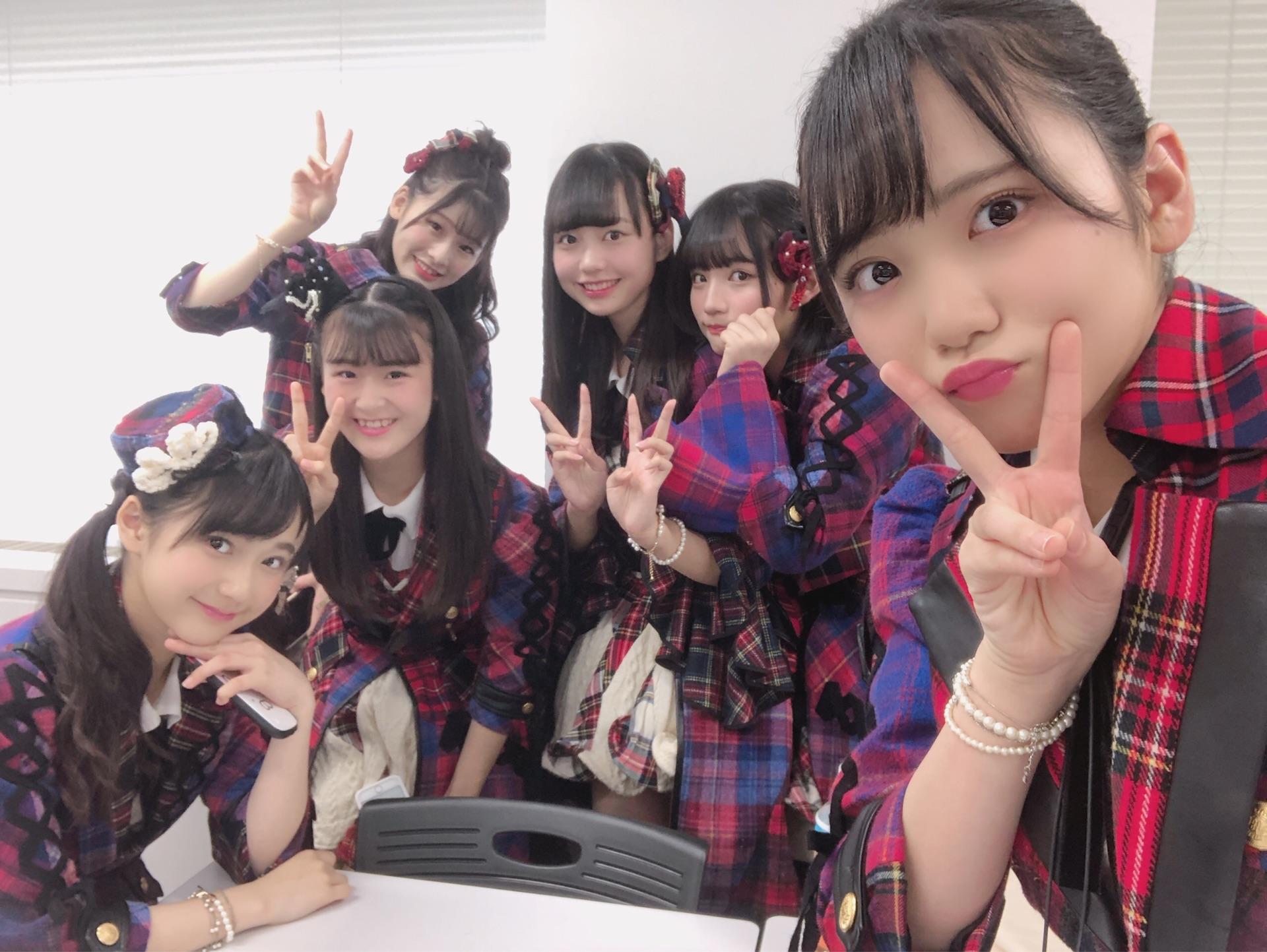 AKB48×Google+2464 	YouTube動画>24本 ->画像>2863枚 