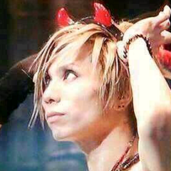 Acid Black Cherryいずむ