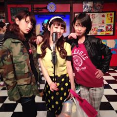 賑やか三姉妹（サンミュージックブレーン）