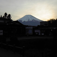 YASU(*´･ω･`)pq