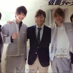 仮面ティーチャー