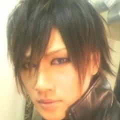 ゴールデンボンバー好きな人来て〜！