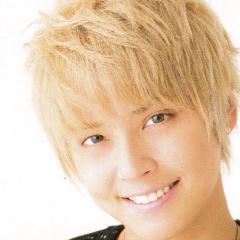手越祐也