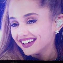 アリアナグランデ