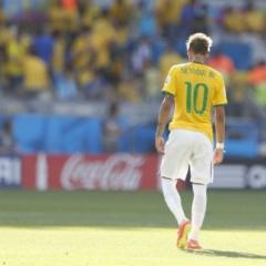 サッカー好きな人来い！