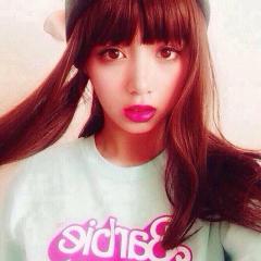 ෆ ✩  R E I N A  ✩ ෆ