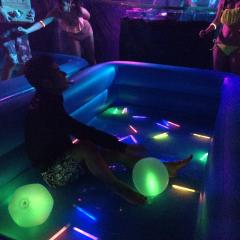 エロいクソガキと出会い系業者とエセ起業家しかいないやん