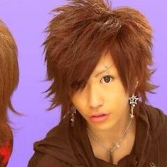 実は葬儀屋さんです( ¨̮ )暇な人からもーっヽ(。・ω・。)ノ