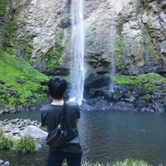 暇やぁ(｡-_-｡)