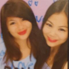 このお姉様方どちらが可愛いですか？