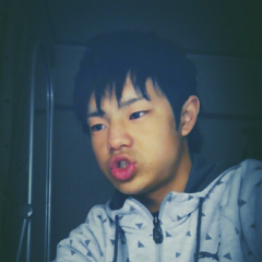 あっくん(￣+ー￣)