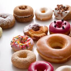 ドーナツを穴だけ残して食べる方法とは