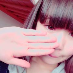 な な み