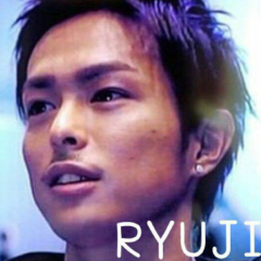 隆二 ( ๑ơ ㅂơ) ιονε❤ฺ