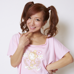 辻希美です(* ̄▽ ̄)ノ~~ ♪