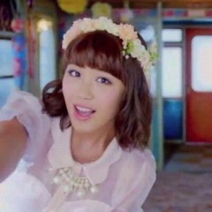 鷲尾伶菜famの部屋