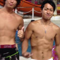 プール、海でナンパされたらあそぶか、あそばないか