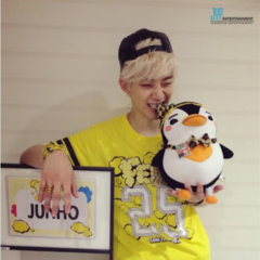 нαяυкα\(  ˚o˚  )/