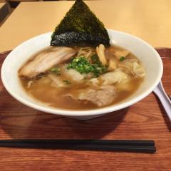 ワンタン麺ー！