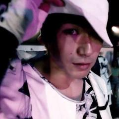 片 岡 は る ぽ ん