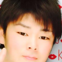 寝れないよ(T . T)〜