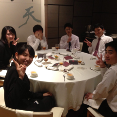 旅行好きな人and視力に詳しい人居ます