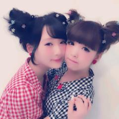 M o m o 🍒 .。