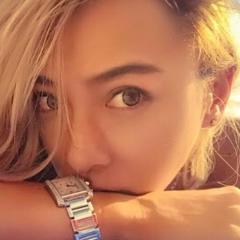 採点してます。