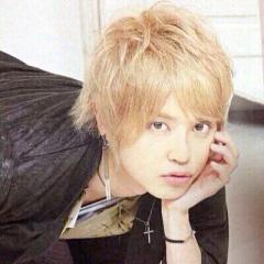 。・:+°てごし ルナ.☆.。.:*・°