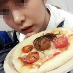 日高梨杏のトーク 1個の携帯を3人で操作(^o^)