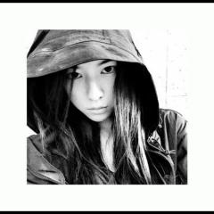 三吉彩花画像屋