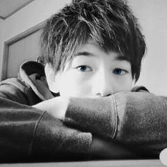 彼女いない歴年齢イコールを早く脱出したいです…(泣)