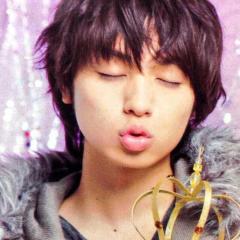 伊野尾慧