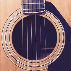 弾き語り動画などアップしてます！